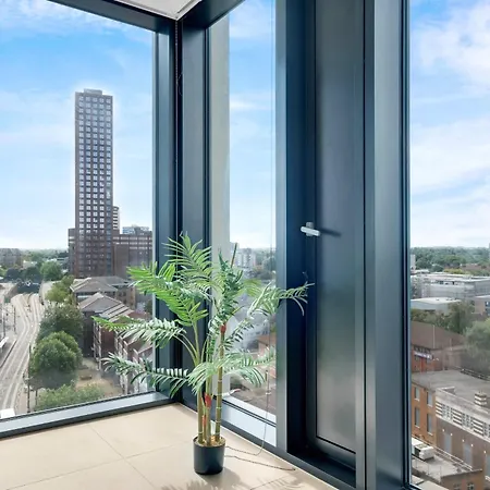 Mercian Luxury Apartments: City Centre Living with Rooftop Terrace Birmingham Exterior photo