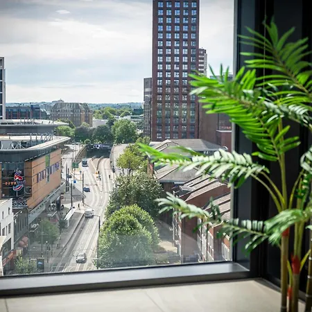 Mercian Luxury Apartments: City Centre Living with Rooftop Terrace Birmingham Exterior photo