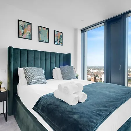 Mercian Luxury Apartments: City Centre Living with Rooftop Terrace Birmingham Exterior photo