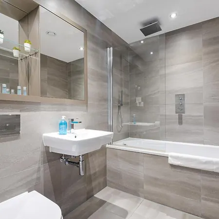 Mercian Luxury Apartments: City Centre Living with Rooftop Terrace Birmingham Exterior photo