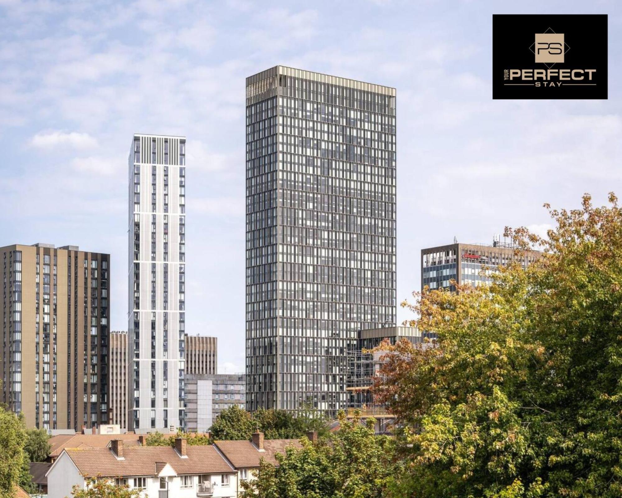Mercian Luxury Apartments: Centre Living With Rooftop Terrace *