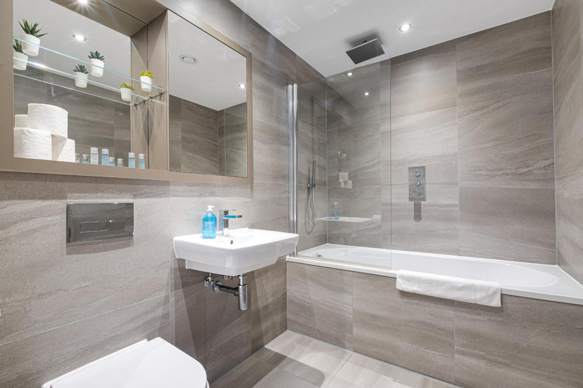 Mercian Luxury Apartments: Centre Living With Rooftop Terrace Apartment Birmingham