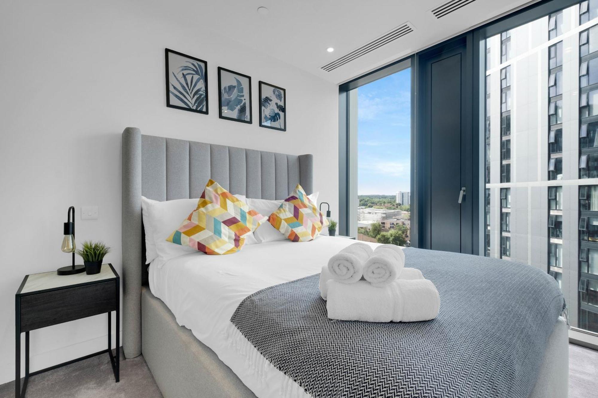 Mercian Luxury Apartments: Centre Living With Rooftop Terrace * Birmingham