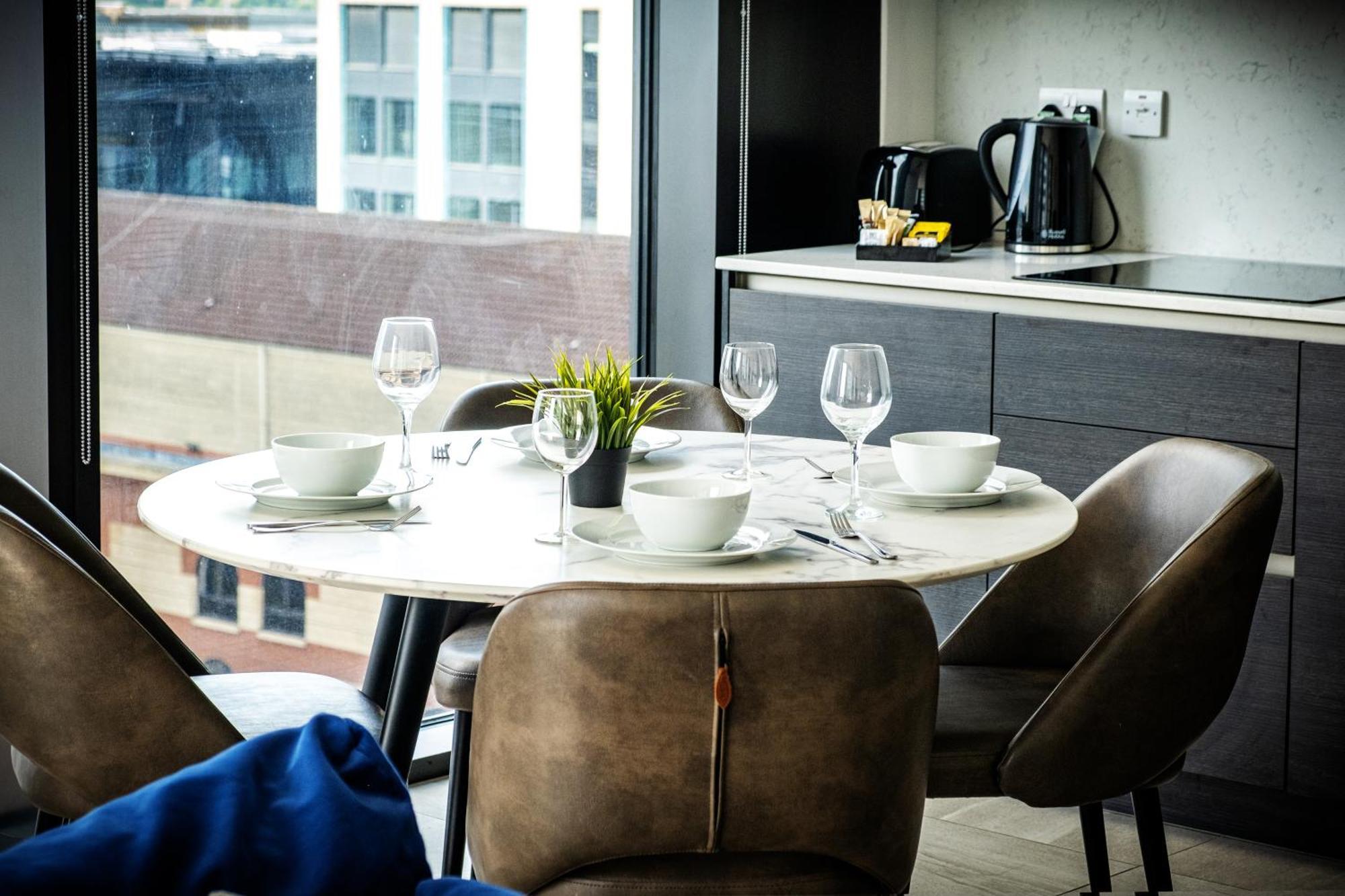 Mercian Luxury Apartments: Centre Living With Rooftop Terrace